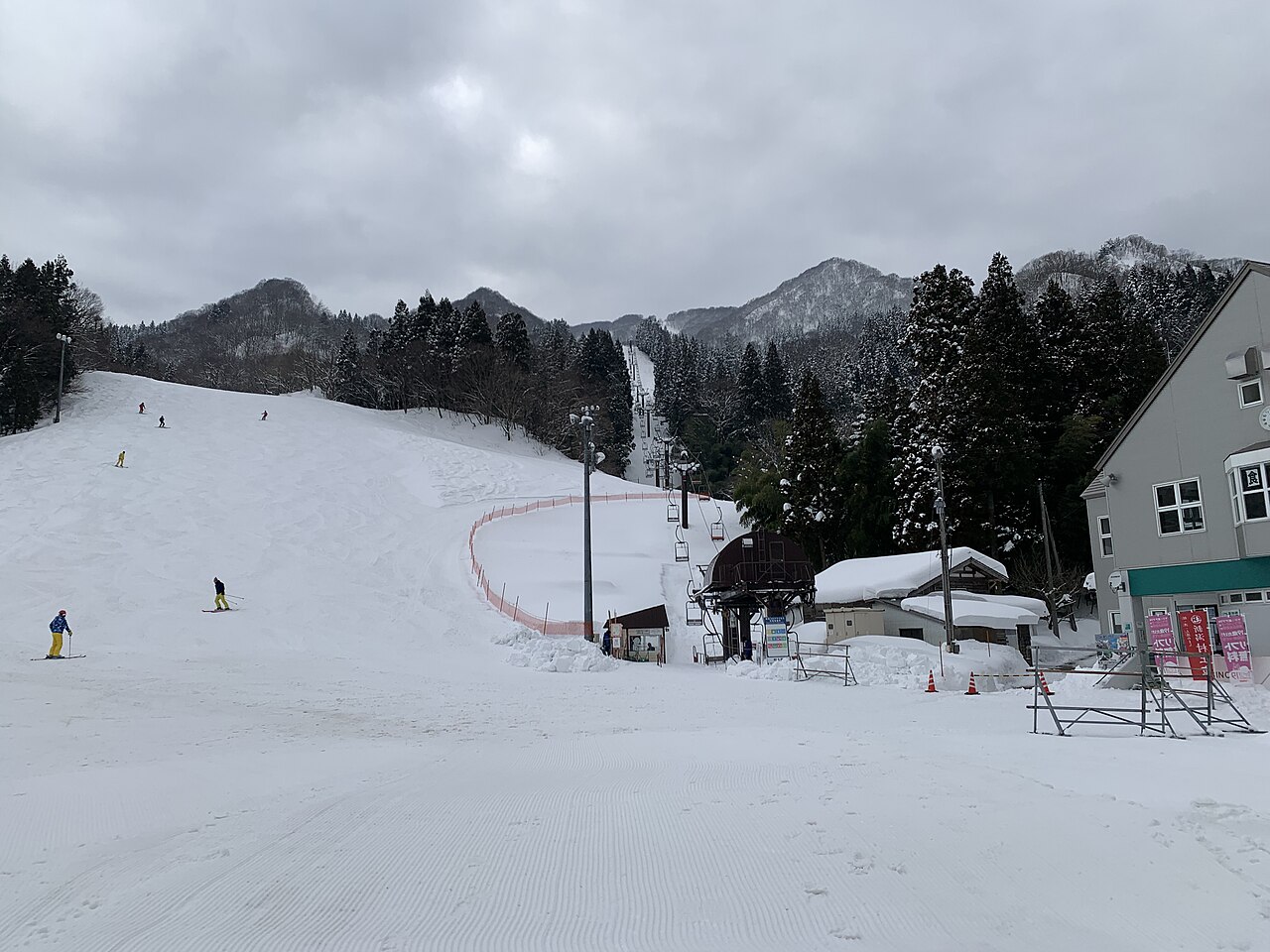 Snow and slopes at Budoh Snow Resort