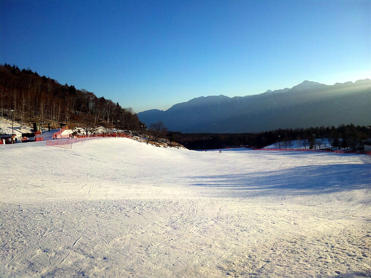 Snow and slopes at Fujimi Kougen Snow Resort